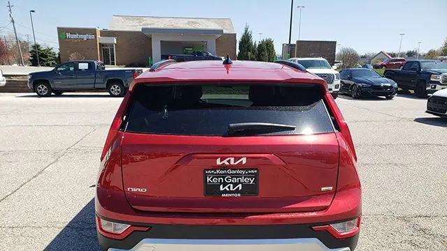 2024 Kia Niro LX