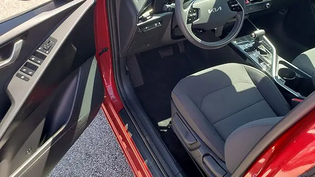 2024 Kia Niro LX