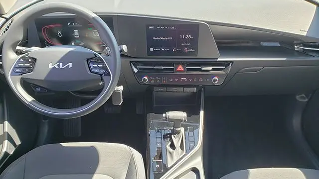 2024 Kia Niro LX