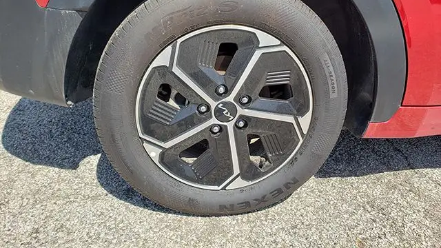 2024 Kia Niro LX