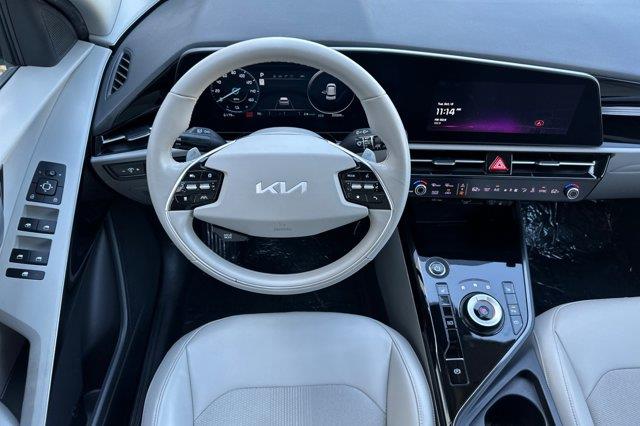 2023 Kia Niro - $18,988