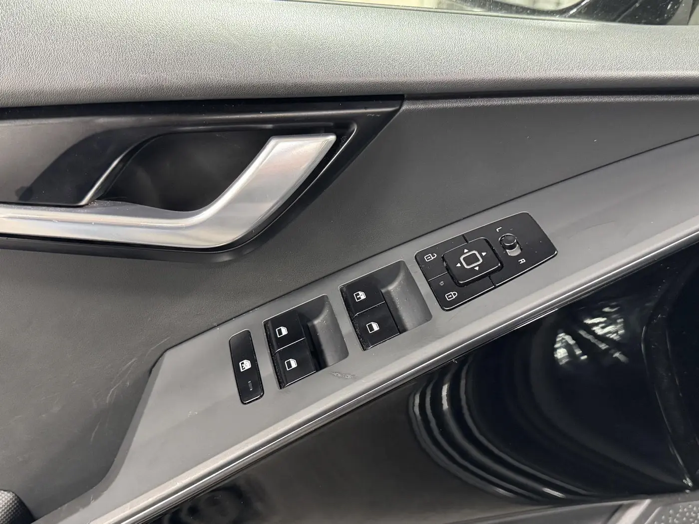 2023 Kia Niro - $22,098