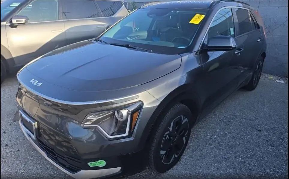 2023 Kia Niro - $22,098