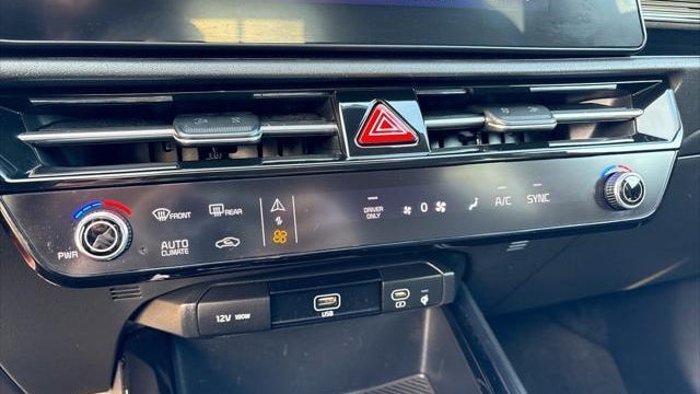 2023 Kia Niro EX Touring