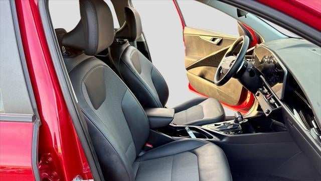 2023 Kia Niro EX Touring
