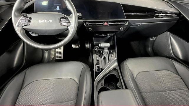 2023 Kia Niro EX Touring