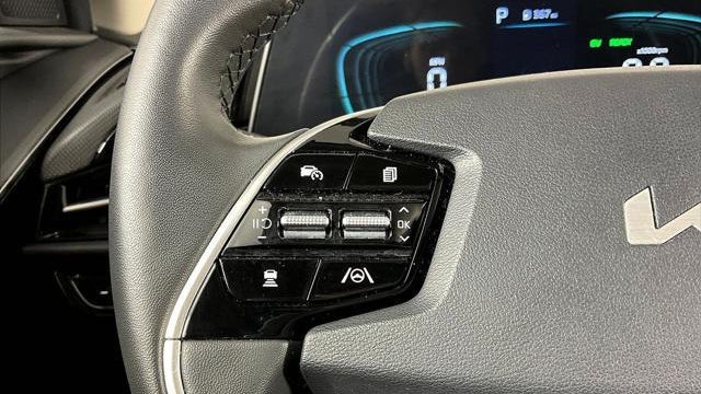 2023 Kia Niro EX Touring