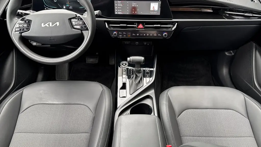 2025 Kia Niro EX