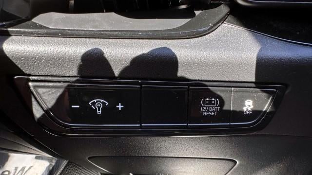 2023 Kia Niro EX