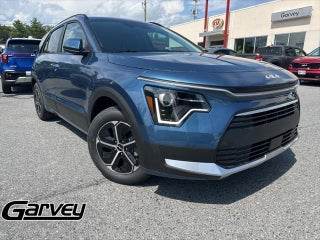 2025 Kia Niro with Mineral Blue Exterior