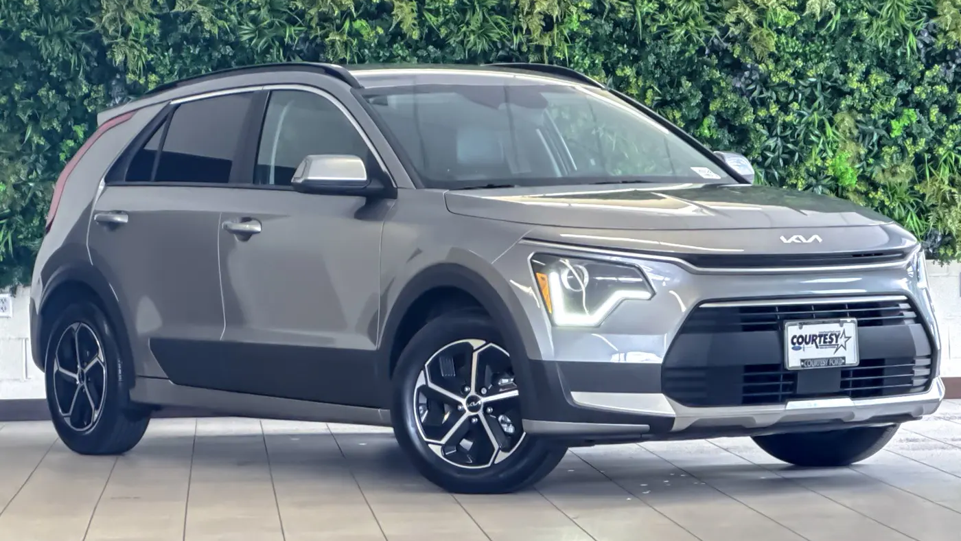 Preowned 2023 Kia Niro EX for Sale