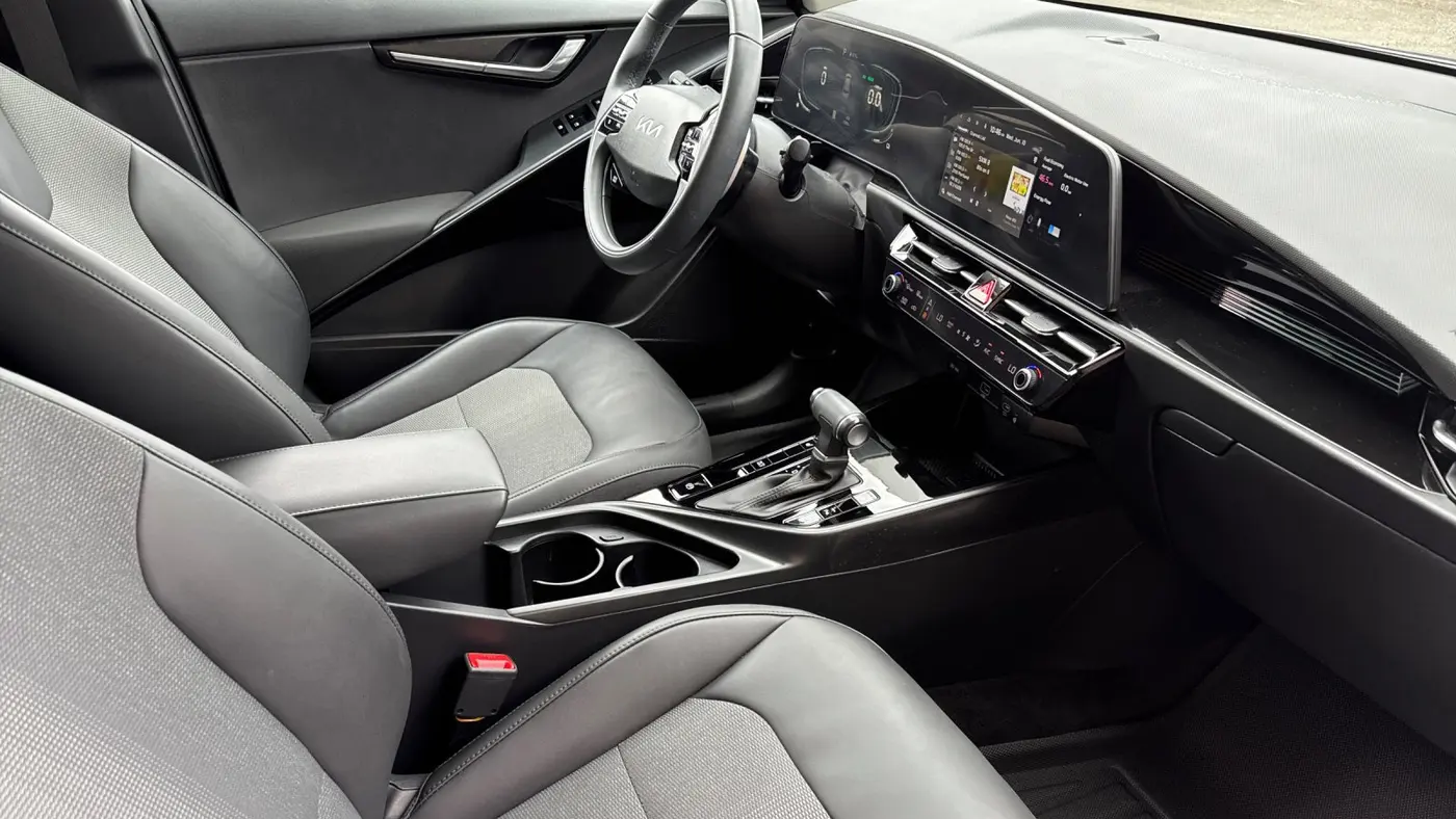 2023 Kia Niro EX