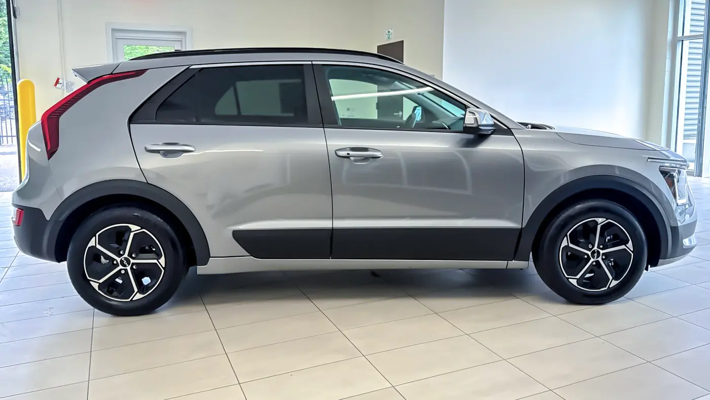 2023 Kia Niro EX
