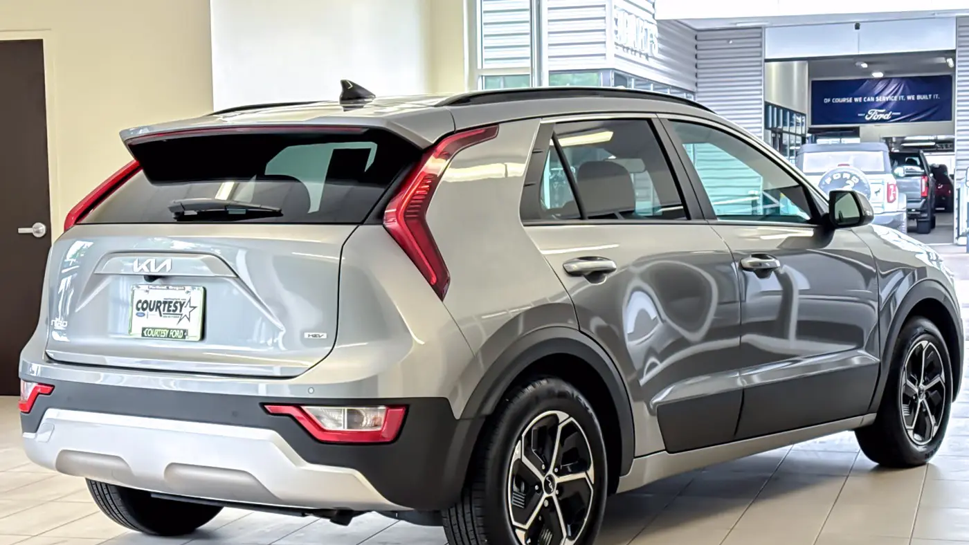 2023 Kia Niro EX