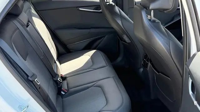 2024 Kia Niro EX