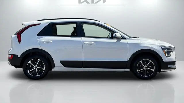 2024 Kia Niro EX