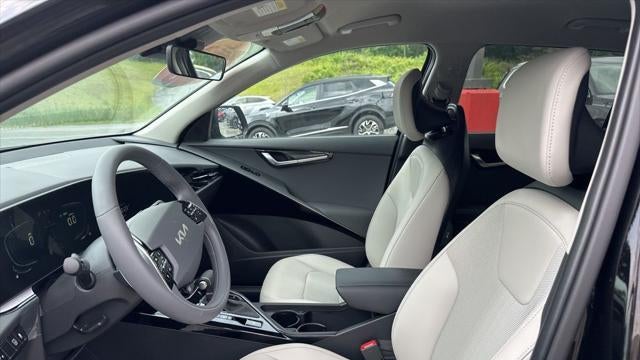 2025 Kia Niro EX