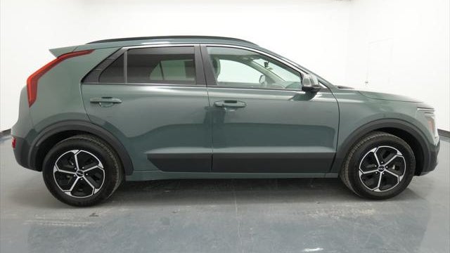 2023 Kia Niro EX