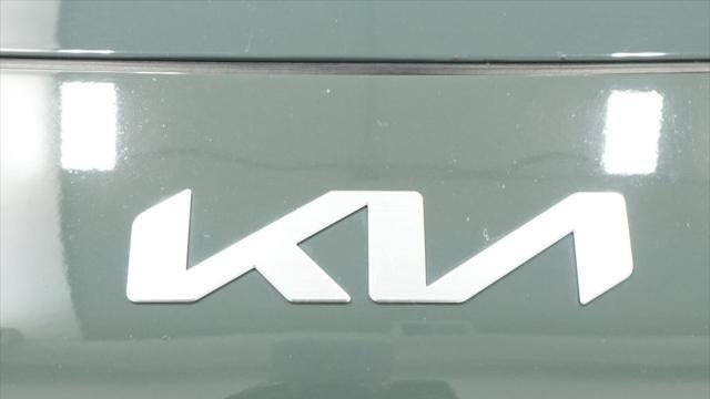 2023 Kia Niro EX