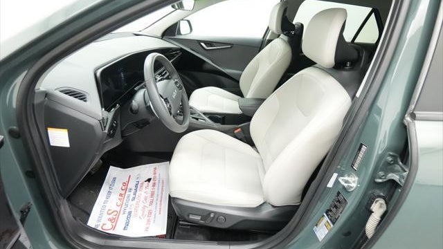 2023 Kia Niro EX