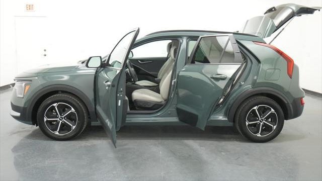 2023 Kia Niro EX