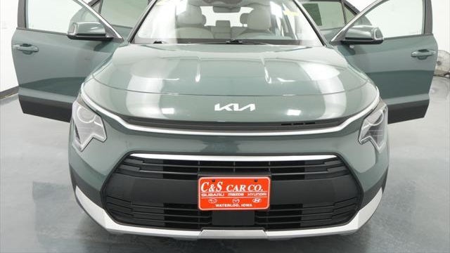 2023 Kia Niro EX
