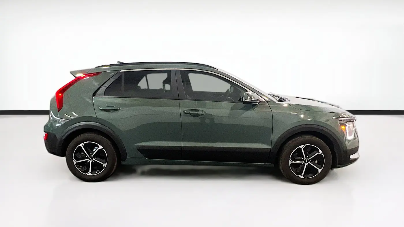2025 Kia Niro EX