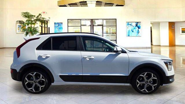 2023 Kia Niro EX Touring