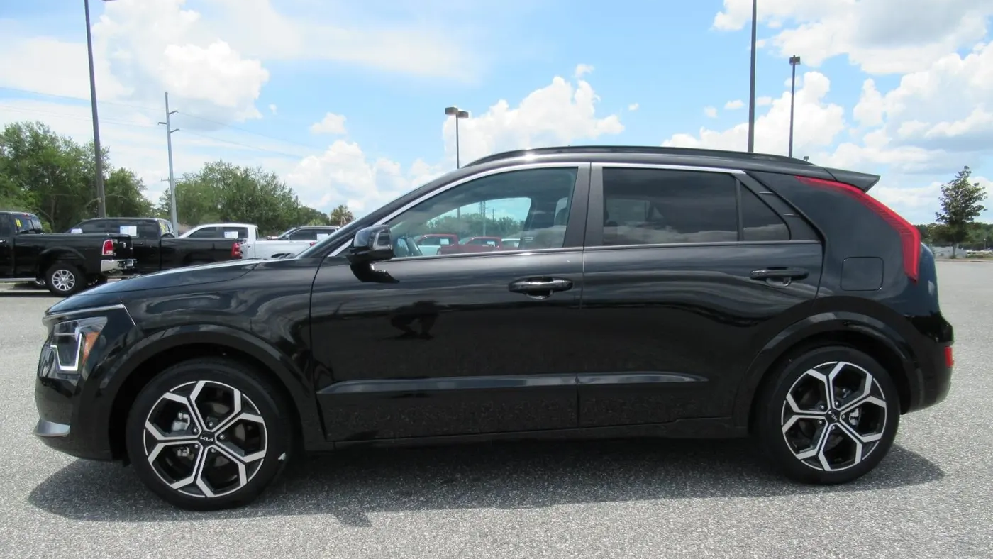2025 Kia Niro EX Touring