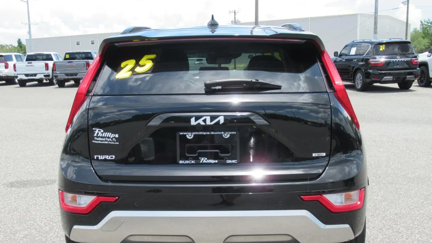 2025 Kia Niro EX Touring
