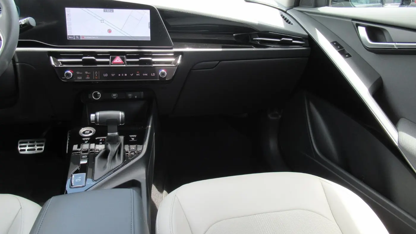2025 Kia Niro EX Touring