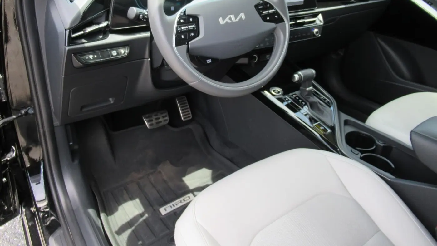 2025 Kia Niro EX Touring