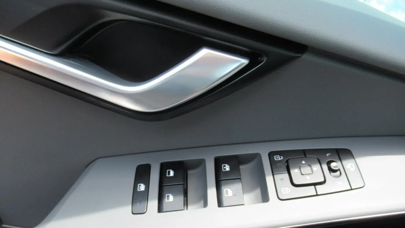 2025 Kia Niro EX Touring