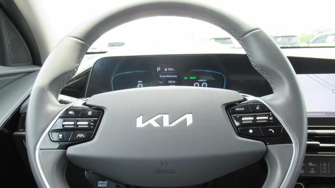 2025 Kia Niro EX Touring