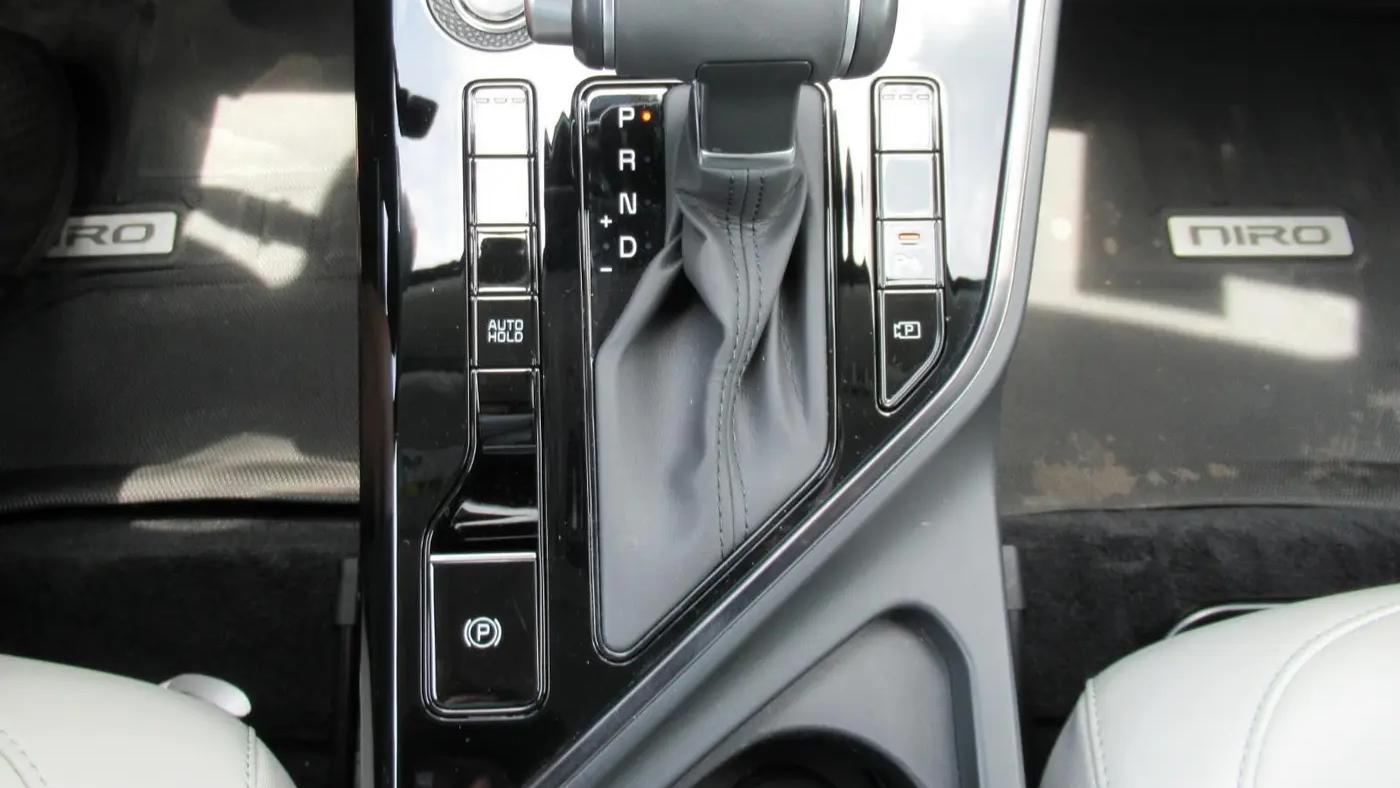 2025 Kia Niro EX Touring