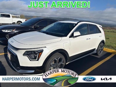 2023 Kia Niro Plug-In Hybrid SX Touring 4DR Crossover