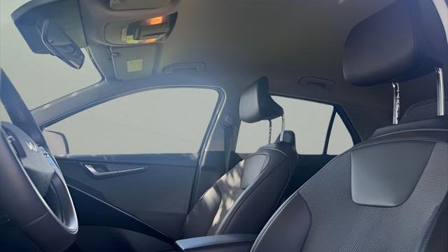 2023 Kia Niro Plug-In Hybrid EX