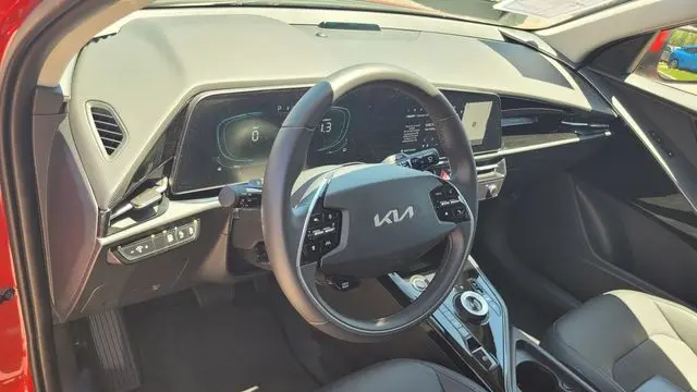 2025 Kia Niro Plug-In Hybrid EX