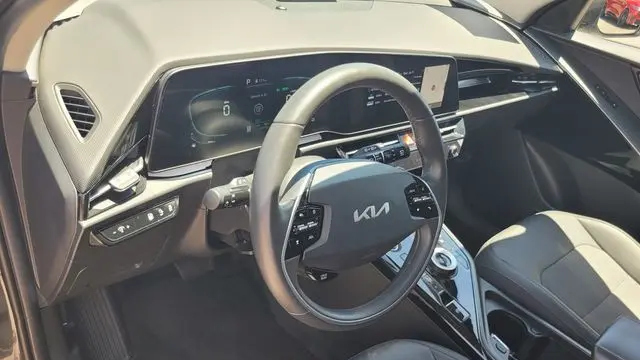 2023 Kia Niro Plug-In Hybrid EX
