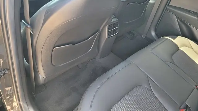 2023 Kia Niro Plug-In Hybrid EX