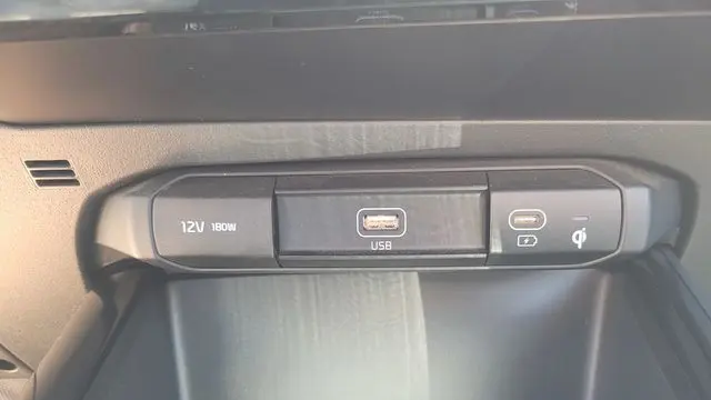 2023 Kia Niro Plug-In Hybrid EX