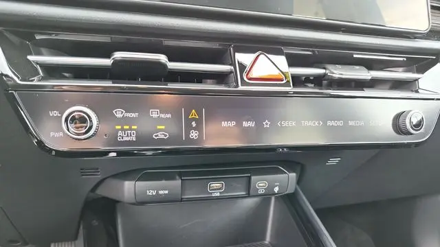 2024 Kia Niro Plug-In Hybrid EX