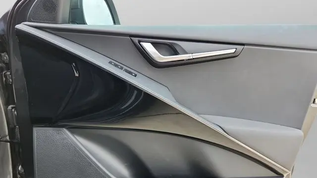 2024 Kia Niro Plug-In Hybrid EX