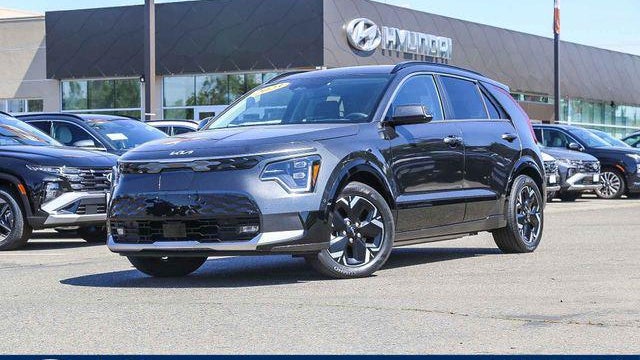 Preowned 2023 Kia Niro EV Wave for Sale