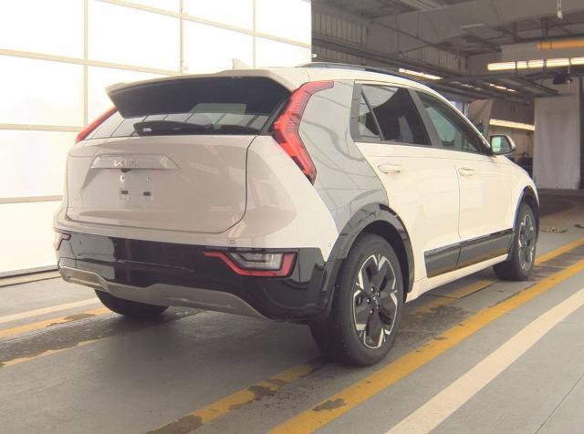 2023 Kia Niro - $21,908