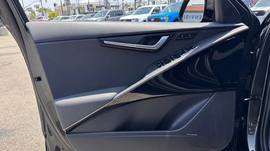 2023 Kia Niro EV Wave