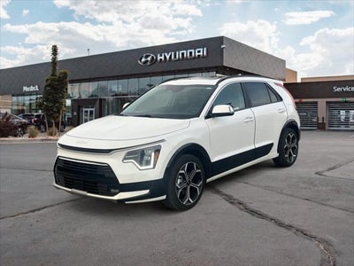 2025 Kia Niro SX Touring 4DR Crossover