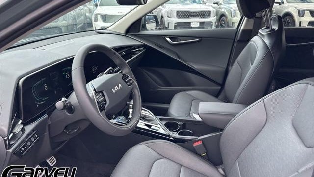 2025 Kia Niro SX Touring