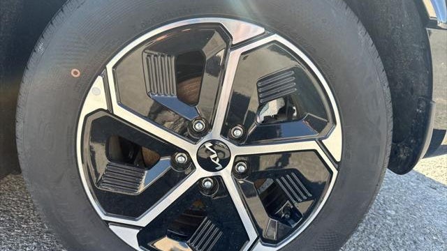 2025 Kia Niro SX