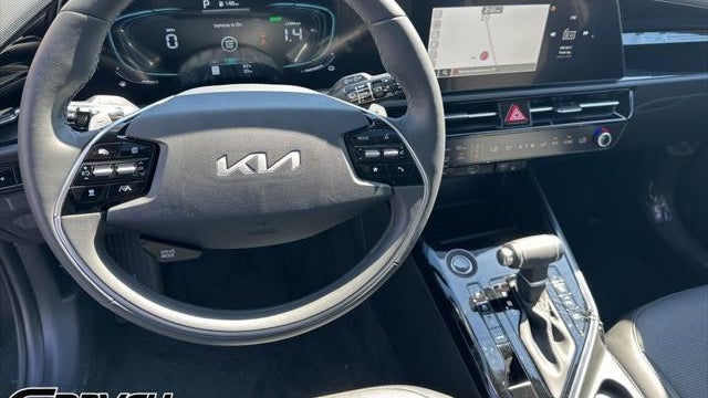 2025 Kia Niro SX